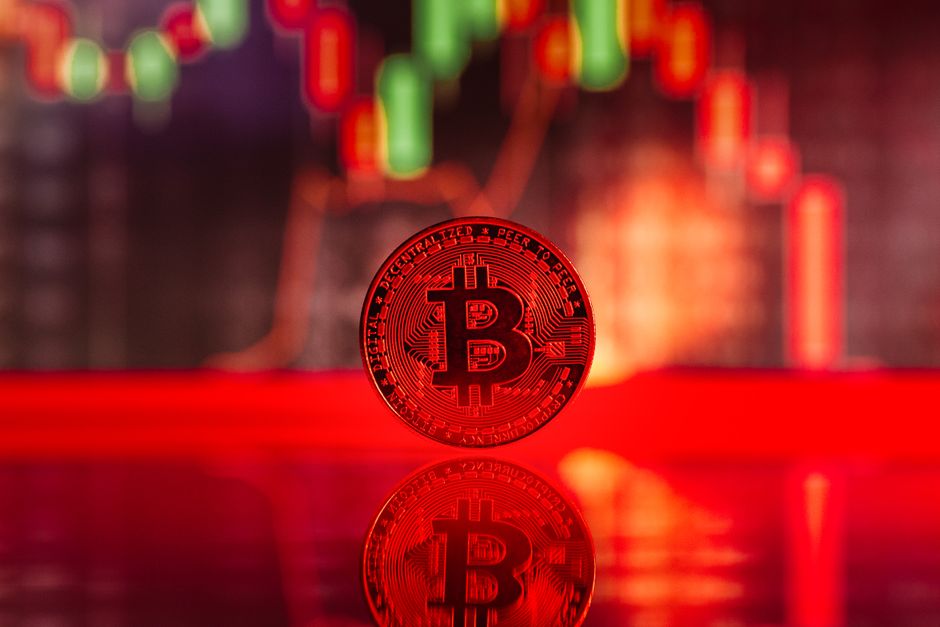Bitcoin perfora los 79 mil dólares - El mercado cripto sufre un revés: Bitcoin perfora los 79 mil dólares arrastrado por la tensión global y la Fed