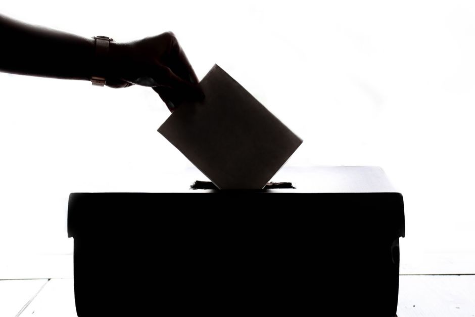 Milei confirma su candidatura - Milei confirma su candidatura para 2027 y defiende su plan económico en medio del debate por la mora