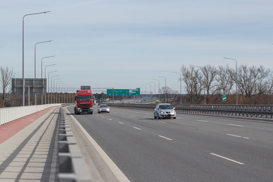 privatización vial - Avanza la privatización vial: el Gobierno cede casi 4.000 kilómetros de rutas a manos privadas
