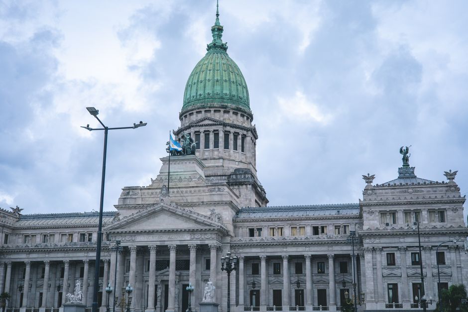 las leyes de Milei – Negociaciones en el Congreso: el oficialismo busca asegurar las leyes clave de Milei las leyes de Milei - Negociaciones en el Congreso: el oficialismo busca asegurar las leyes clave de Milei