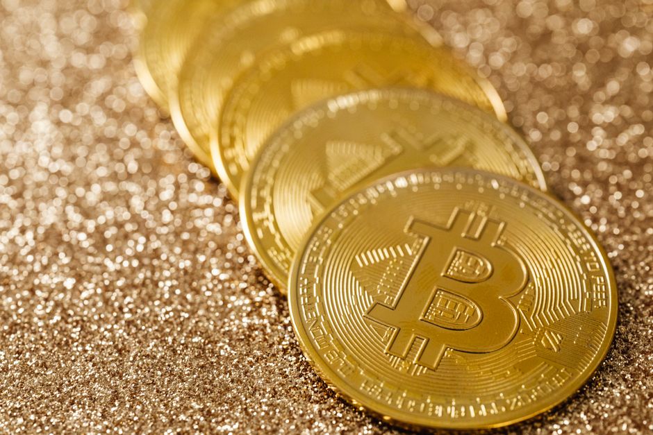 Bitcoin desafía la tensión en Medio Oriente y busca consolidarse cerca de los u$s65.000