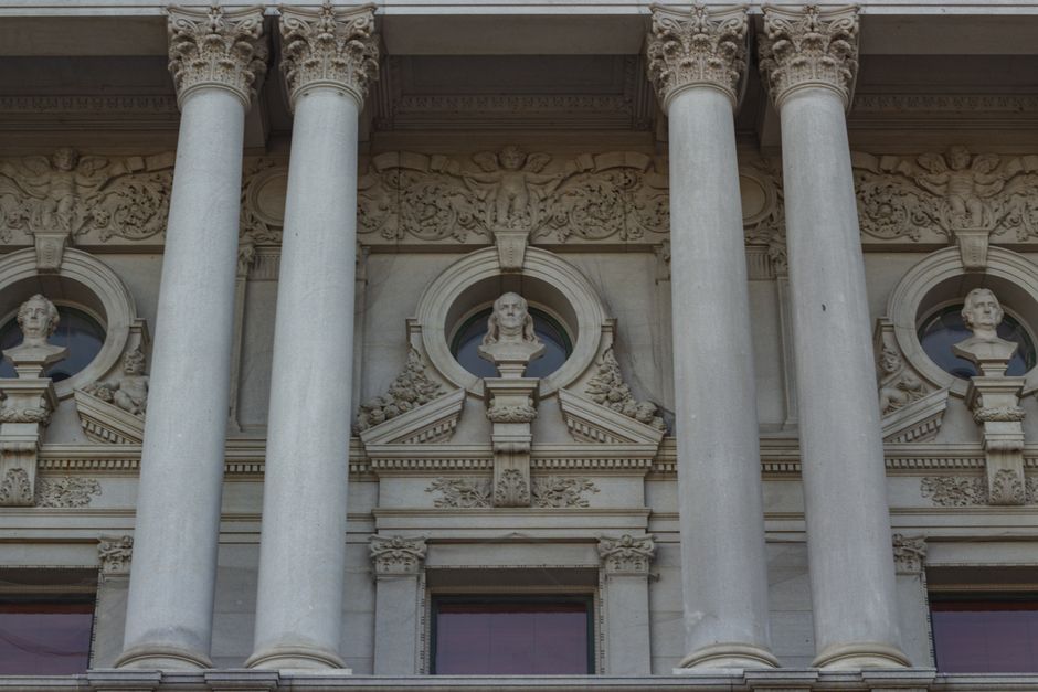 reforma del Banco Central - El Gobierno acelera en el Senado la reforma del Banco Central y el blanqueo de dólares